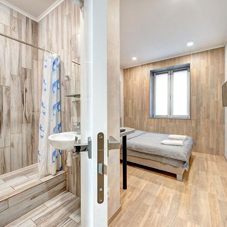 1 Room Apartment Near National Circus Киев Екстериор снимка